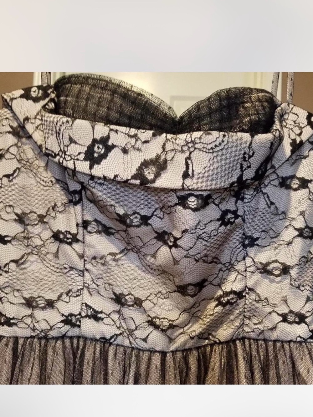 Red Valentino Lace Gown Dress - Picture 5 of 7